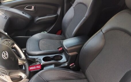 Hyundai ix35 I рестайлинг, 2011 год, 1 100 000 рублей, 14 фотография