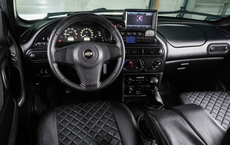 Chevrolet Niva I рестайлинг, 2017 год, 849 000 рублей, 6 фотография