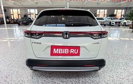 Honda Vezel, 2023 год, 1 900 000 рублей, 5 фотография