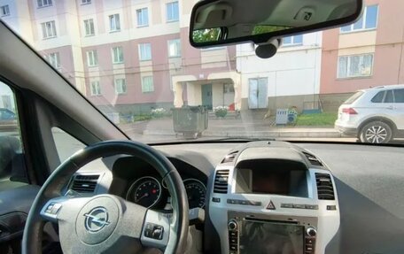 Opel Zafira B, 2014 год, 655 000 рублей, 1 фотография