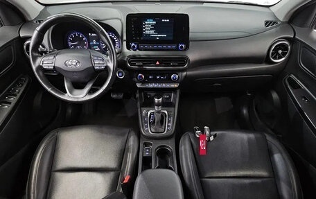 Hyundai Kona I, 2022 год, 1 320 000 рублей, 6 фотография