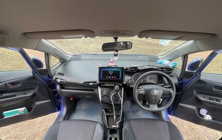 Toyota Wish II, 2013 год, 1 450 000 рублей, 4 фотография