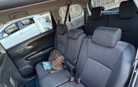 Toyota Wish II, 2013 год, 1 450 000 рублей, 10 фотография