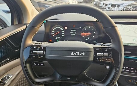 KIA Carnival, 2025 год, 6 680 010 рублей, 8 фотография