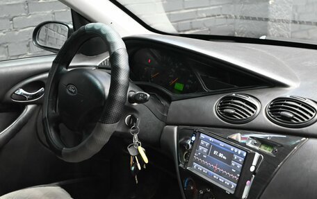 Ford Focus IV, 2003 год, 240 000 рублей, 8 фотография