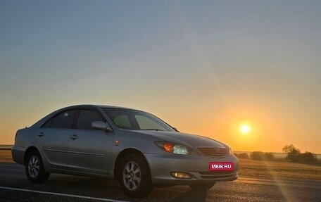 Toyota Camry V40, 2002 год, 570 000 рублей, 1 фотография