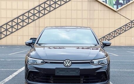 Volkswagen Golf VIII, 2022 год, 1 439 000 рублей, 2 фотография