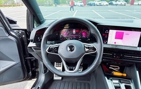 Volkswagen Golf VIII, 2022 год, 1 439 000 рублей, 13 фотография