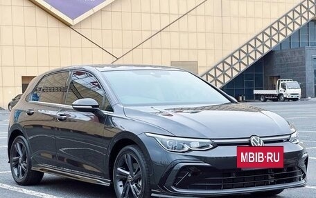 Volkswagen Golf VIII, 2022 год, 1 439 000 рублей, 3 фотография