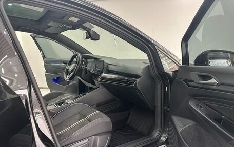 Volkswagen Golf VIII, 2022 год, 1 443 000 рублей, 9 фотография