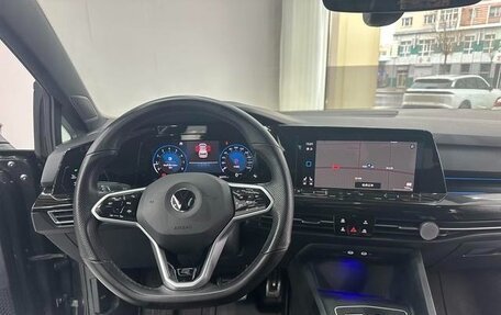 Volkswagen Golf VIII, 2022 год, 1 443 000 рублей, 12 фотография