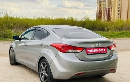 Hyundai Elantra V, 2012 год, 860 000 рублей, 2 фотография