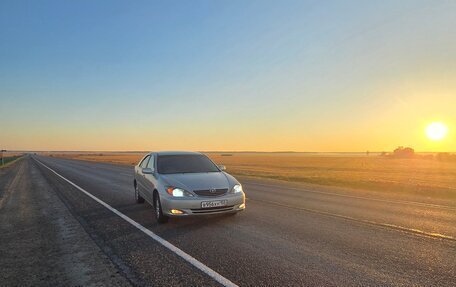 Toyota Camry V40, 2002 год, 570 000 рублей, 4 фотография