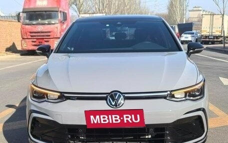 Volkswagen Golf VIII, 2022 год, 1 850 002 рублей, 2 фотография