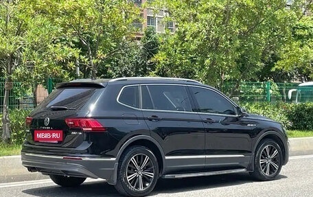 Volkswagen Tiguan II, 2020 год, 1 750 001 рублей, 6 фотография