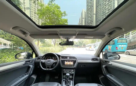 Volkswagen Tiguan II, 2020 год, 1 750 001 рублей, 12 фотография
