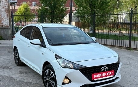 Hyundai Solaris II рестайлинг, 2020 год, 1 397 000 рублей, 2 фотография
