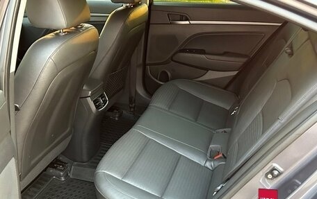 Hyundai Elantra VI рестайлинг, 2017 год, 1 500 000 рублей, 25 фотография