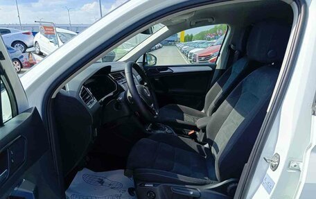 Volkswagen Tiguan II, 2018 год, 2 415 000 рублей, 9 фотография
