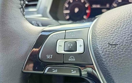 Volkswagen Tiguan II, 2018 год, 2 415 000 рублей, 18 фотография