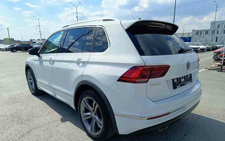 Volkswagen Tiguan II, 2018 год, 2 415 000 рублей, 5 фотография