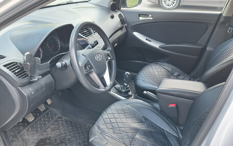 Hyundai Solaris II рестайлинг, 2014 год, 860 000 рублей, 7 фотография