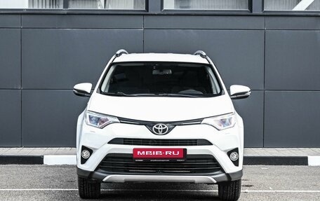 Toyota RAV4, 2016 год, 1 999 000 рублей, 3 фотография