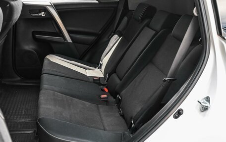 Toyota RAV4, 2016 год, 1 999 000 рублей, 9 фотография
