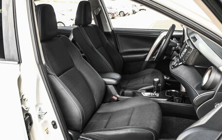 Toyota RAV4, 2016 год, 1 999 000 рублей, 8 фотография