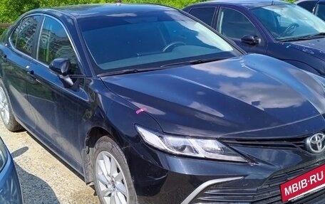 Toyota Camry, 2021 год, 2 806 200 рублей, 2 фотография