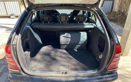 Mercedes-Benz C-Класс, 2003 год, 350 000 рублей, 8 фотография
