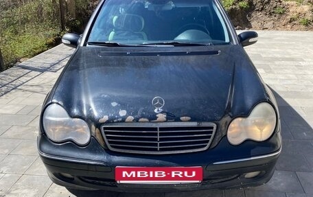 Mercedes-Benz C-Класс, 2003 год, 350 000 рублей, 3 фотография