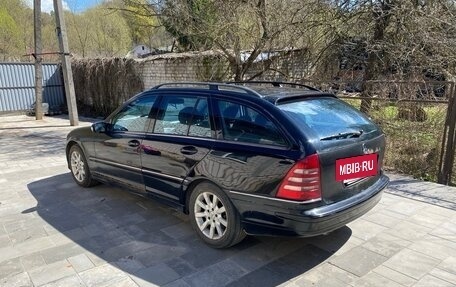 Mercedes-Benz C-Класс, 2003 год, 350 000 рублей, 4 фотография