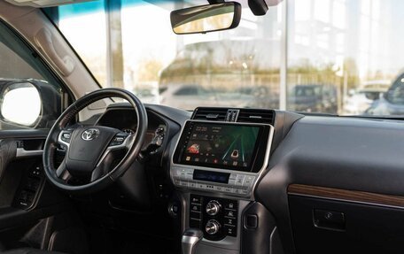 Toyota Land Cruiser Prado 150 рестайлинг 2, 2019 год, 5 500 000 рублей, 10 фотография