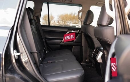 Toyota Land Cruiser Prado 150 рестайлинг 2, 2019 год, 5 500 000 рублей, 20 фотография
