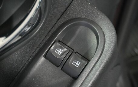 Renault Duster I рестайлинг, 2015 год, 1 351 000 рублей, 14 фотография