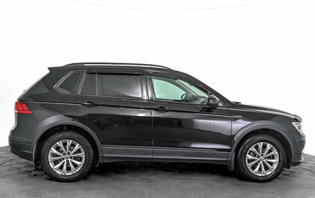 Volkswagen Tiguan II, 2019 год, 2 170 000 рублей, 4 фотография
