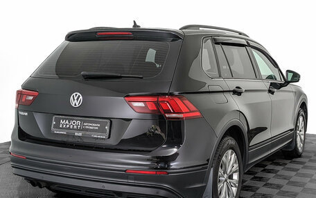 Volkswagen Tiguan II, 2019 год, 2 170 000 рублей, 5 фотография
