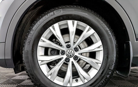 Volkswagen Tiguan II, 2019 год, 2 170 000 рублей, 18 фотография