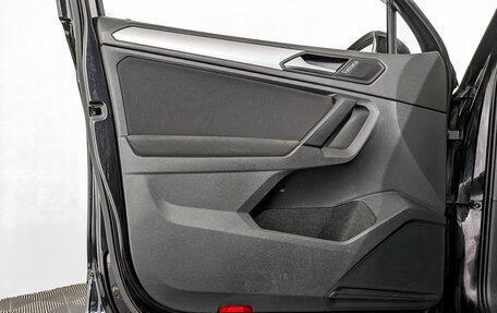 Volkswagen Tiguan II, 2019 год, 2 170 000 рублей, 19 фотография