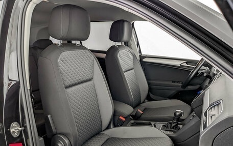 Volkswagen Tiguan II, 2019 год, 2 170 000 рублей, 23 фотография