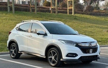 Honda Vezel, 2022 год, 1 371 004 рублей, 3 фотография
