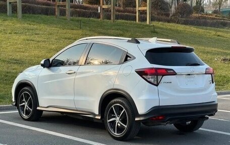 Honda Vezel, 2022 год, 1 371 004 рублей, 6 фотография