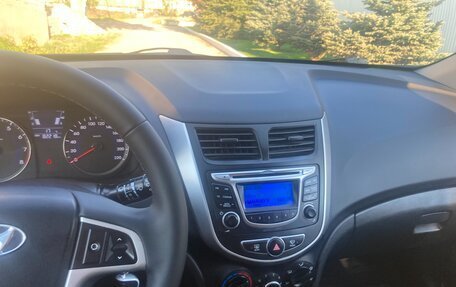 Hyundai Solaris II рестайлинг, 2014 год, 829 000 рублей, 7 фотография