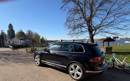 Volkswagen Touareg III, 2017 год, 3 765 000 рублей, 2 фотография