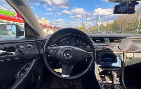 Mercedes-Benz CLS, 2005 год, 1 400 000 рублей, 13 фотография