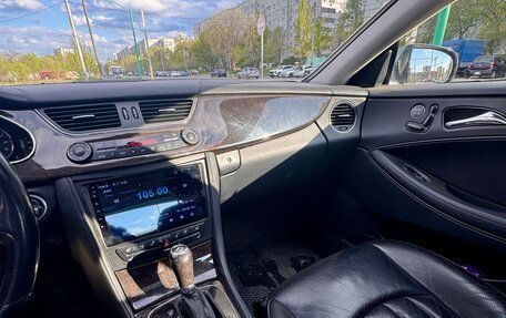 Mercedes-Benz CLS, 2005 год, 1 400 000 рублей, 15 фотография