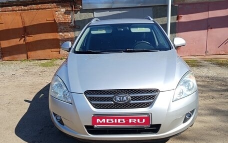 KIA cee'd I рестайлинг, 2008 год, 549 000 рублей, 2 фотография
