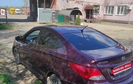 Hyundai Solaris II рестайлинг, 2012 год, 460 000 рублей, 3 фотография