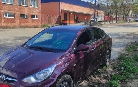 Hyundai Solaris II рестайлинг, 2012 год, 460 000 рублей, 5 фотография